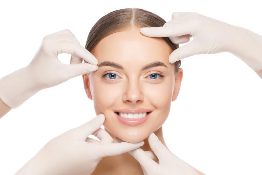 از کجا بدانیم یک کلینیک زیبایی معتبر است
